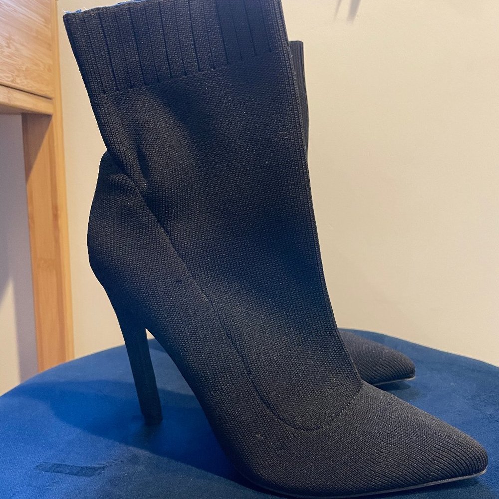 NWOT Ego Shoes Knit Skinny Heel Sock Boots Black 7
